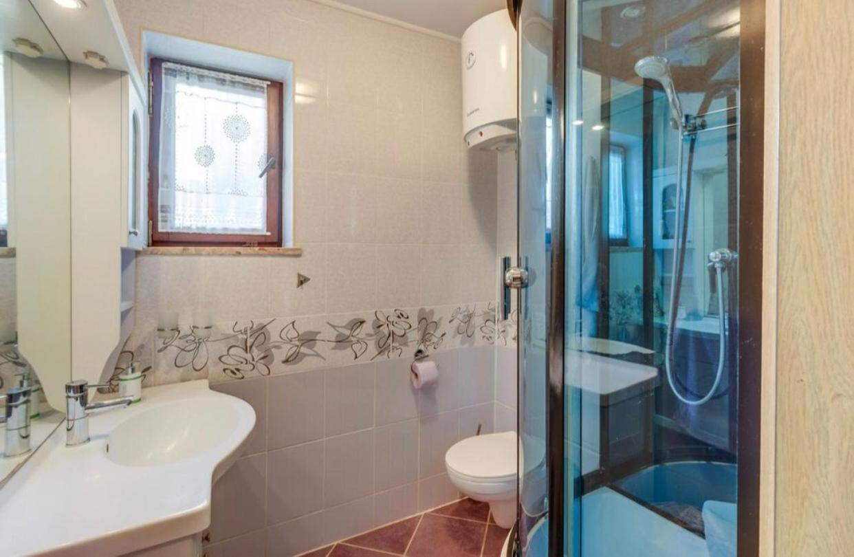 Faresina-Lana Villa Porozina Exteriör bild